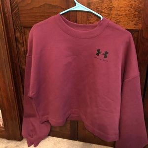 cropped under armour sweatshirt